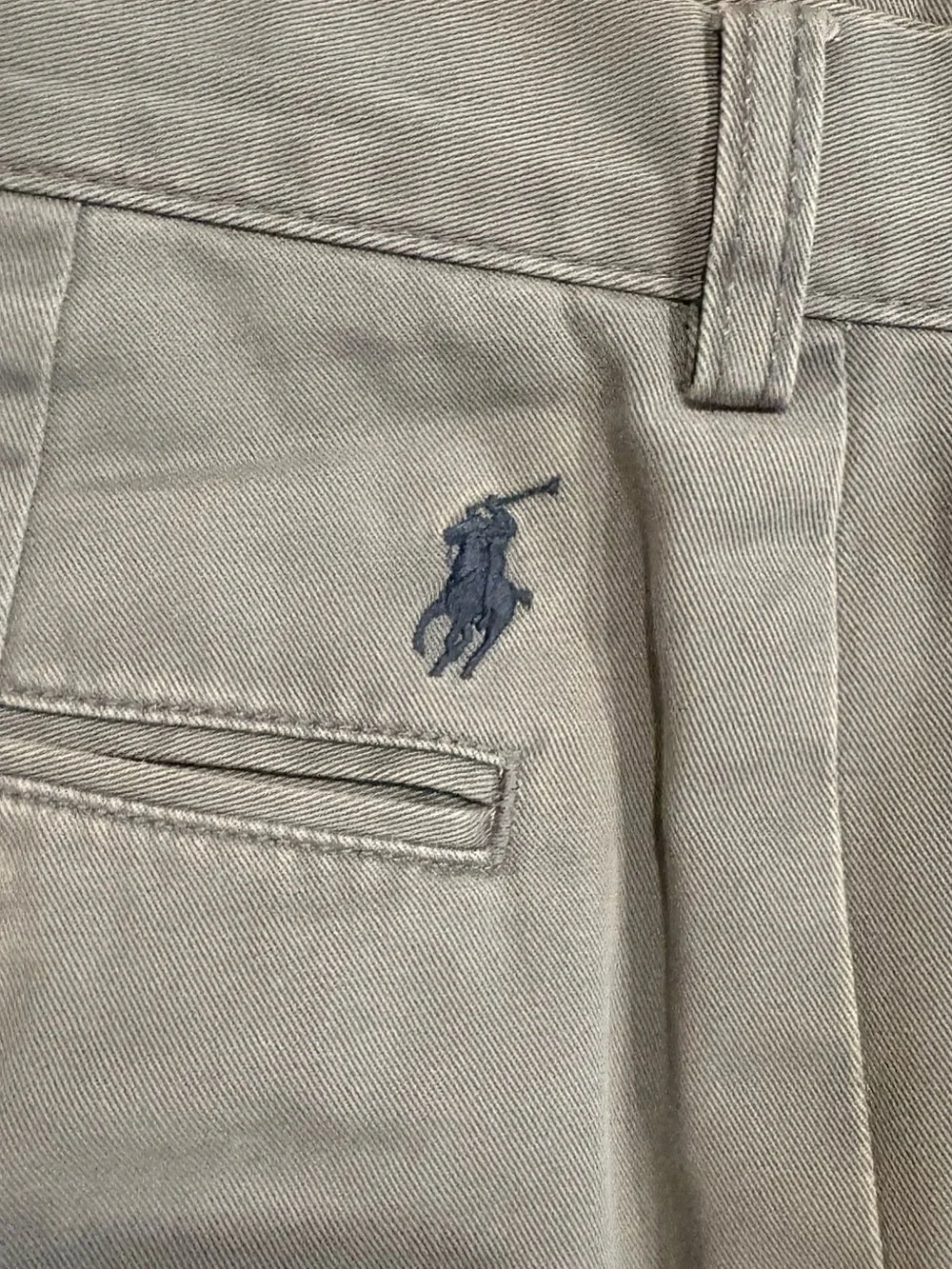 Men's Light Gray Classic Chino Pants